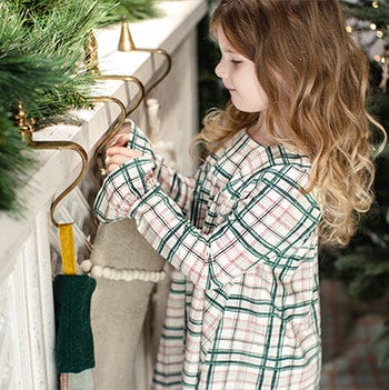 Shop new arrivals from Burt's Bees Baby including organic cotton pajamas, outfits, sets and more!